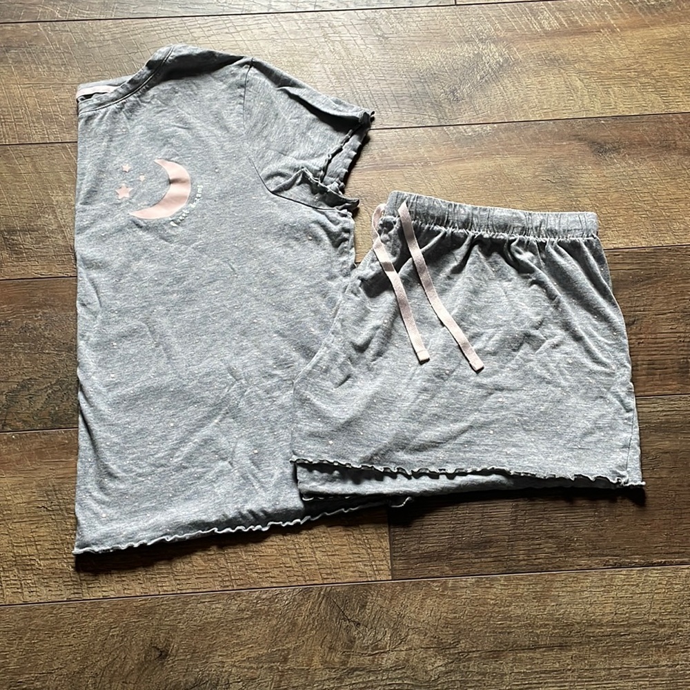 🛍️3/$20❗️Lauren Conrad women’s 1X sleepwear set shortsleeved with shorts #27